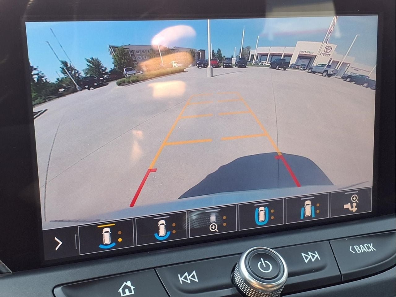 Used 2019 Chevrolet Blazer Premier AWD/4WD image 16