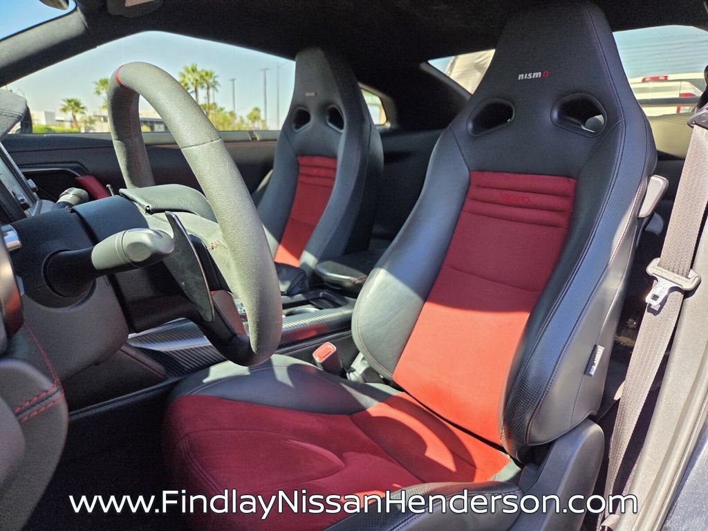 Used 2018 Nissan GT-R NISMO AWD/4WD image 10
