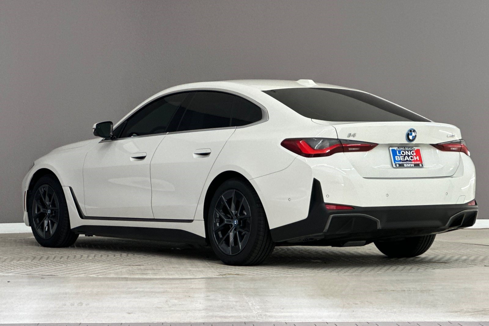 Certified 2024 BMW i4 eDrive35 w/ Premium Package RWD image 3