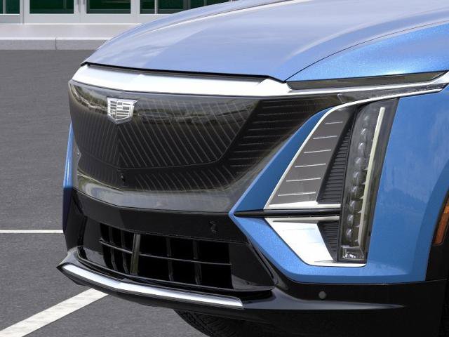 New 2027 Cadillac Lyriq Luxury w/ LPO, Floor Liner Package AWD/4WD image 13