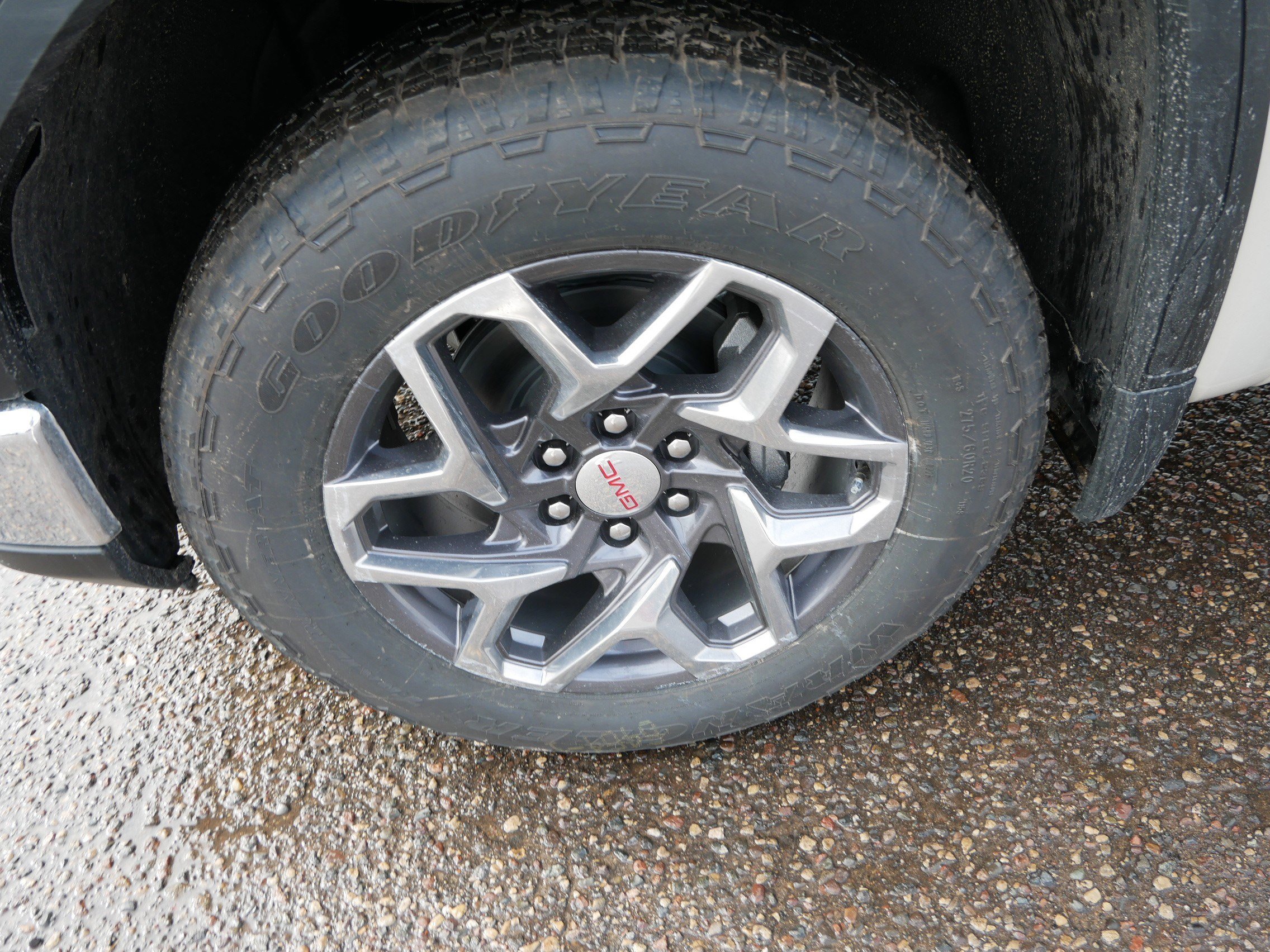 New 2026 GMC Sierra 1500 SLE w/ X31 Off-Road Package image 9