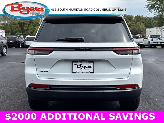 New 2025 Jeep Grand Cherokee Altitude image 33