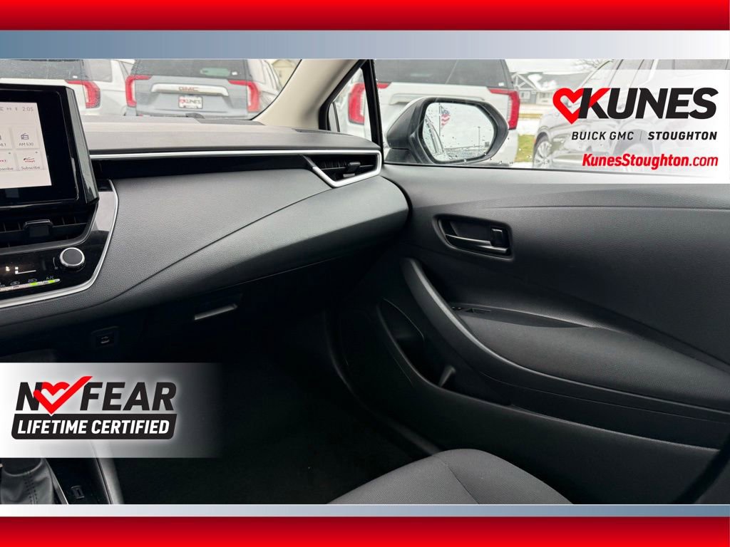 Used 2023 Toyota Corolla LE image 40