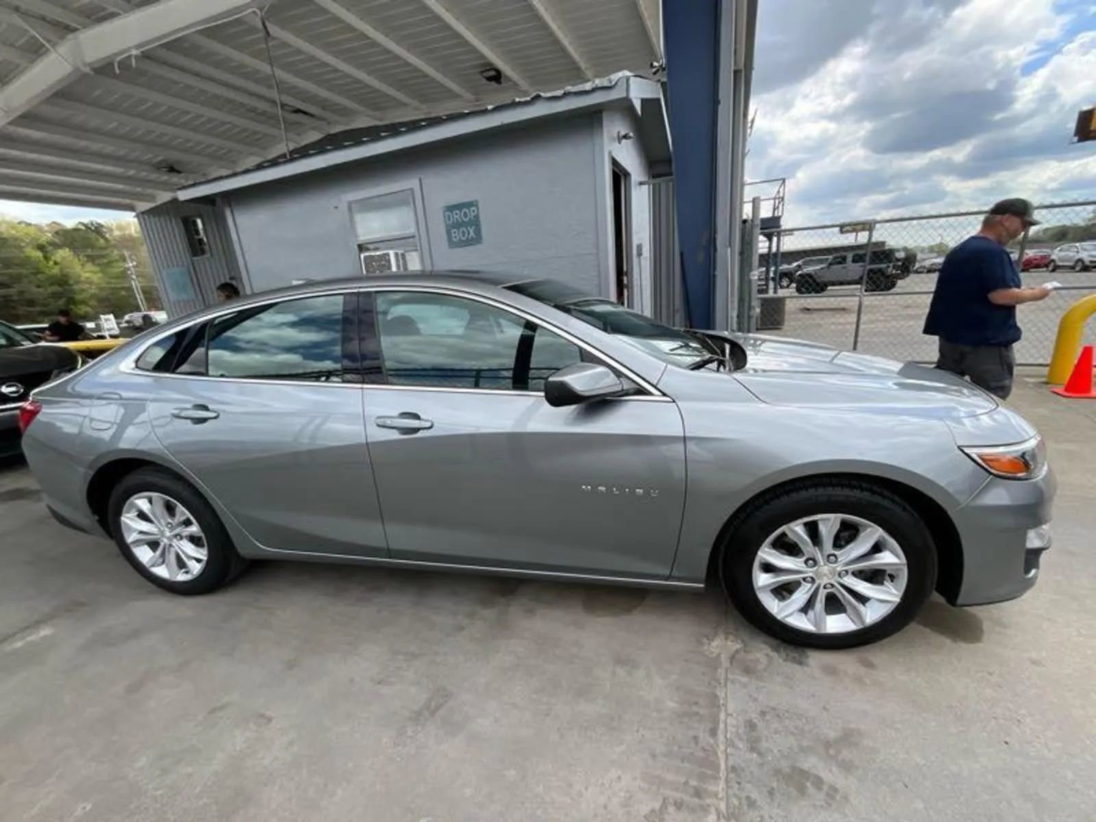 Used 2024 Chevrolet Malibu LT image 4