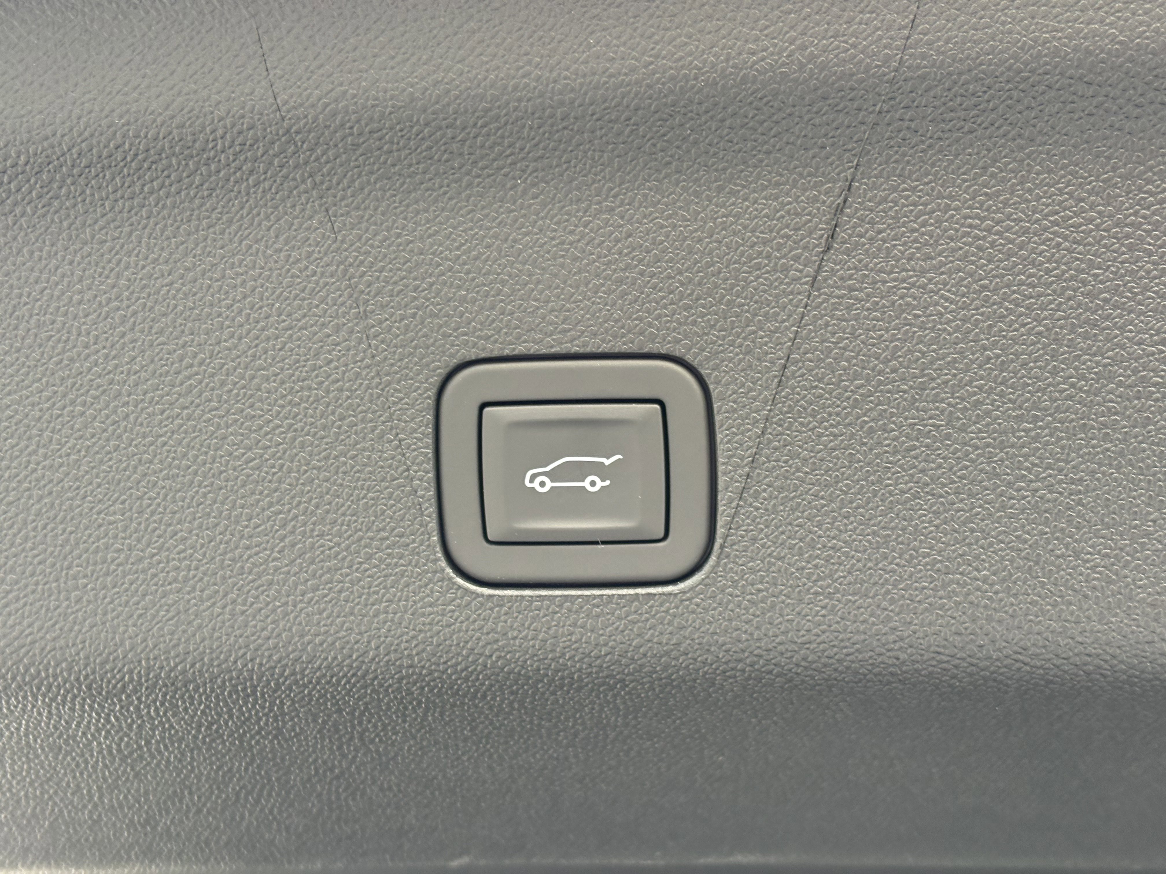 New 2026 Cadillac Escalade Luxury image 11