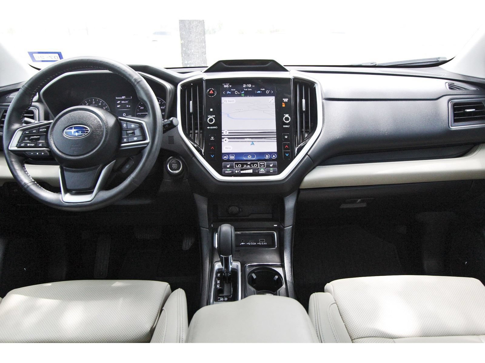 Used 2023 Subaru Ascent Limited w/ Technology Package AWD/4WD image 9