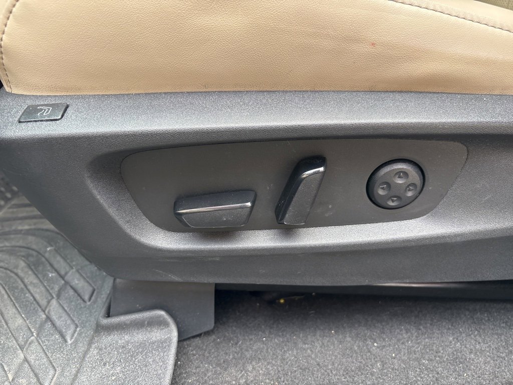 Used 2023 INFINITI QX60 Sensory w/ Cargo Package image 22