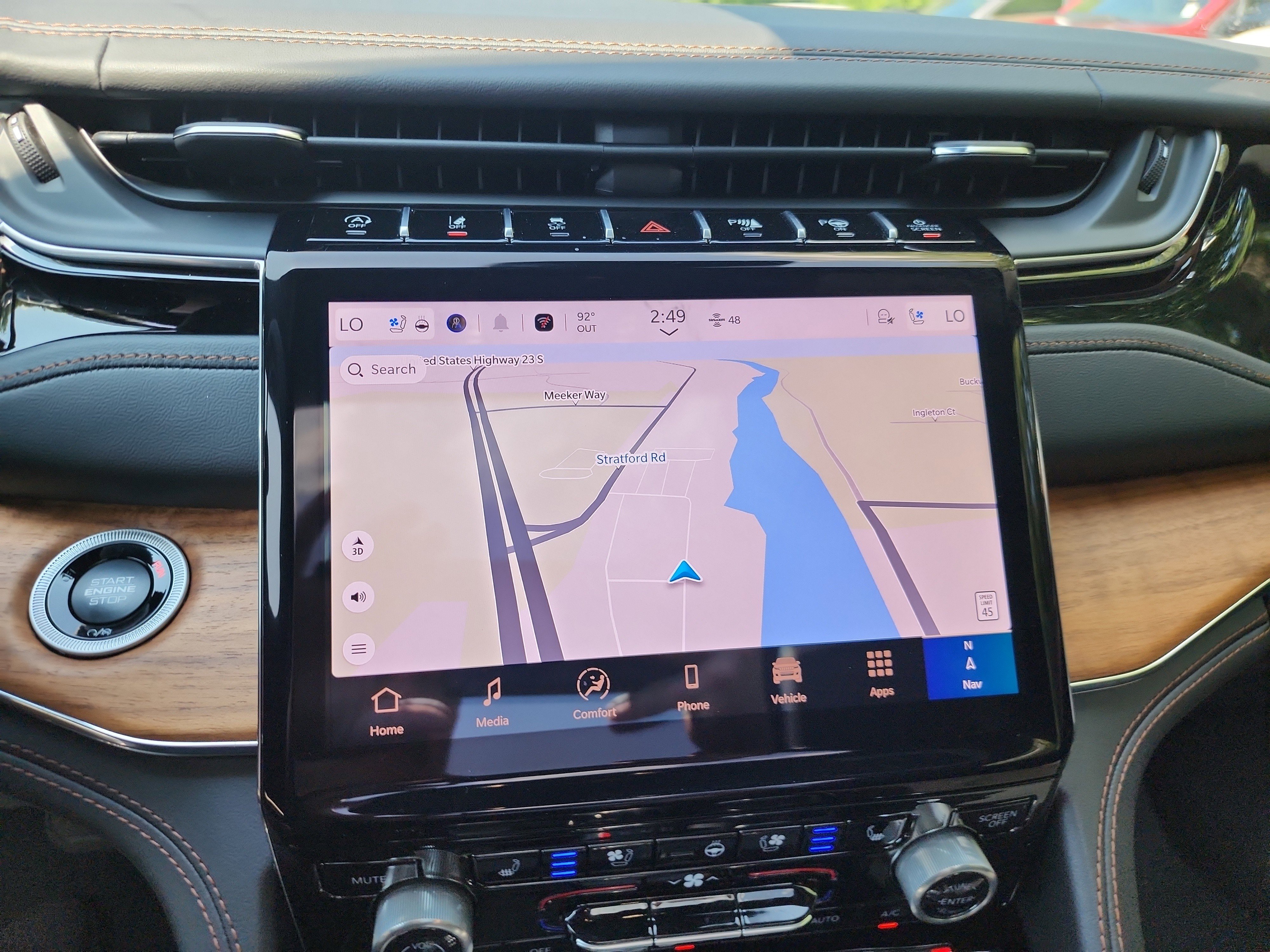 New 2025 Jeep Grand Cherokee Summit image 6