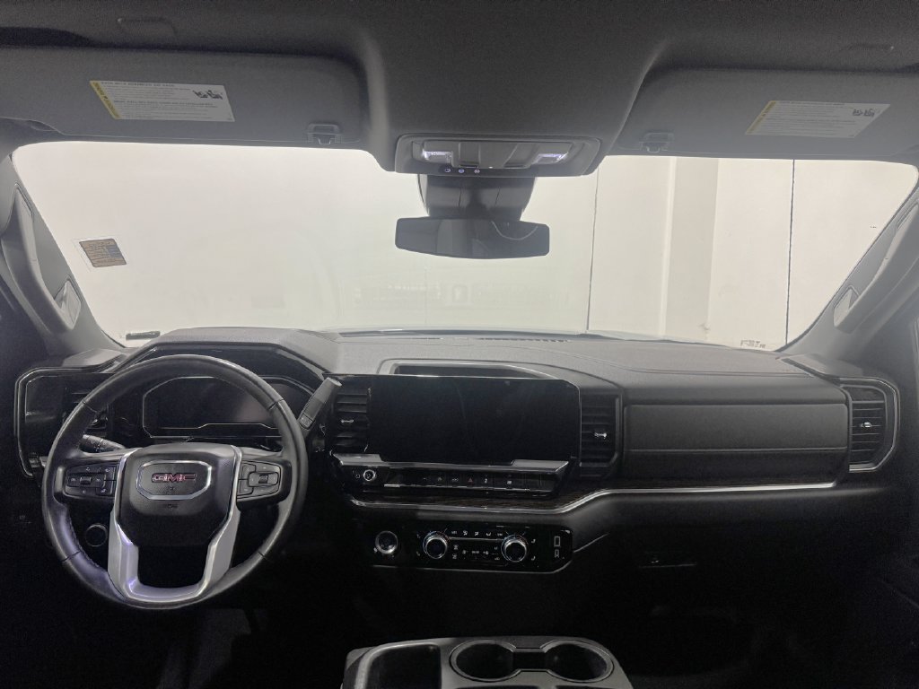 Used 2024 GMC Sierra 1500 SLE AWD/4WD image 2