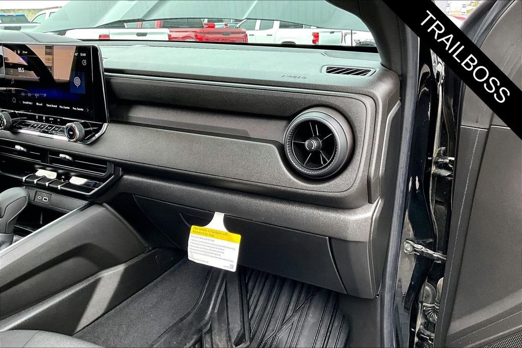 Used 2024 Chevrolet Colorado Trail Boss w/ LPO, Dark Essentials Package image 26