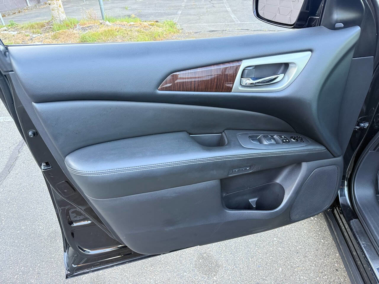 Used 2015 Nissan Pathfinder Platinum w/ Cargo Package AWD/4WD image 63