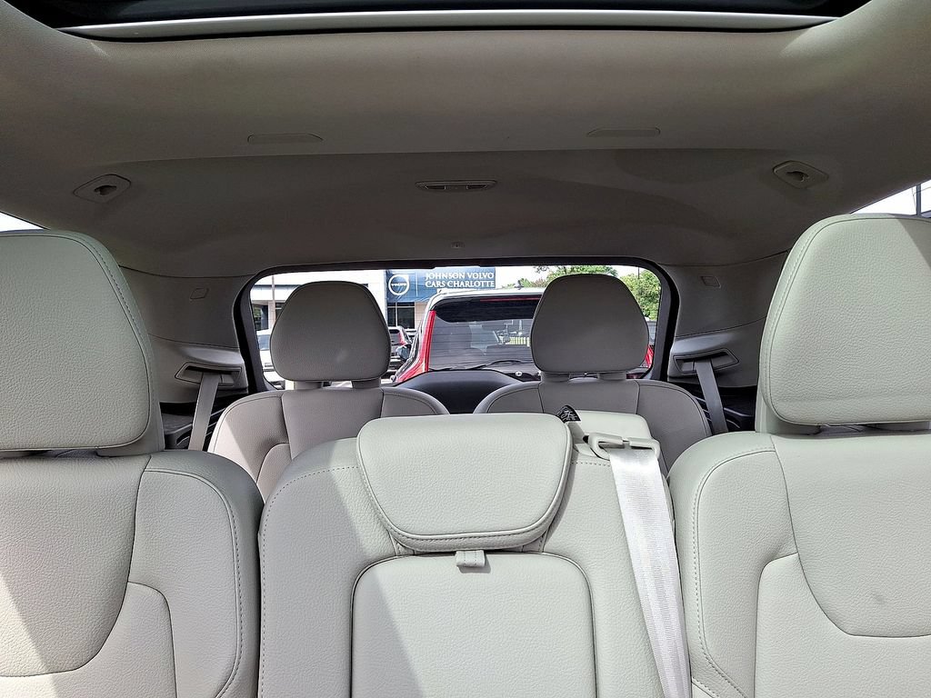 Used 2023 Volvo XC90 B5 Core w/ Protection Package Premier AWD/4WD image 13