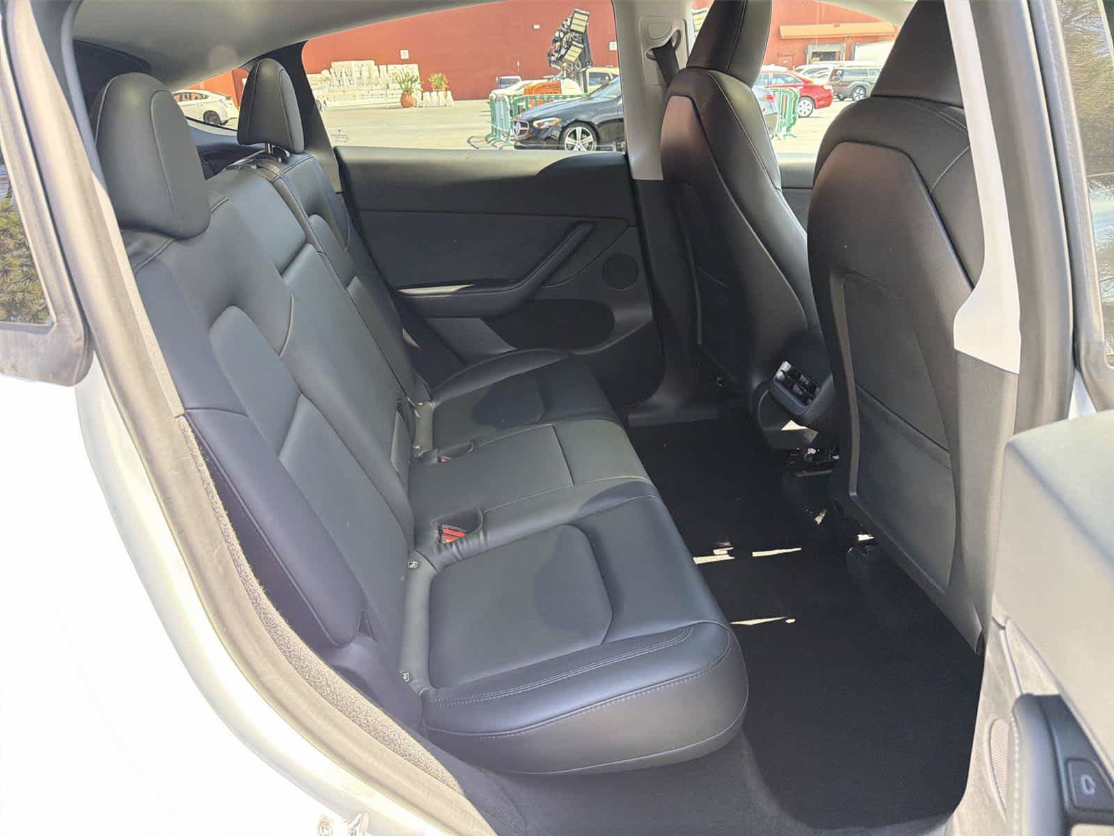 Used 2023 Tesla Model Y Long Range AWD/4WD image 14