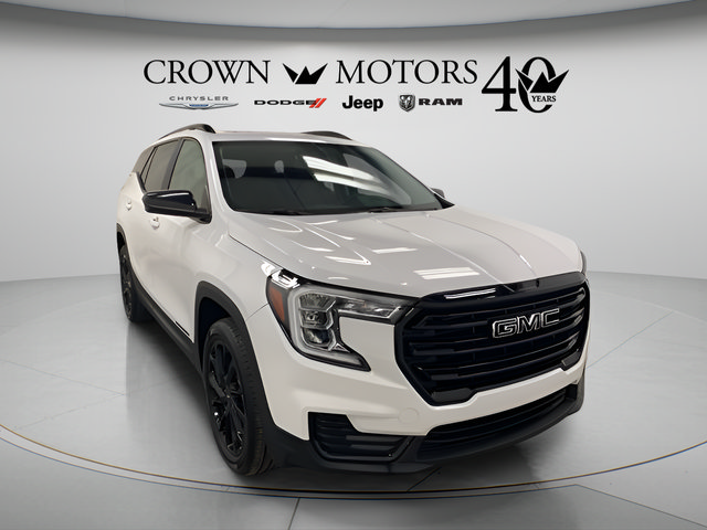 Used 2023 GMC Terrain SLE w/ Driver Convenience Package