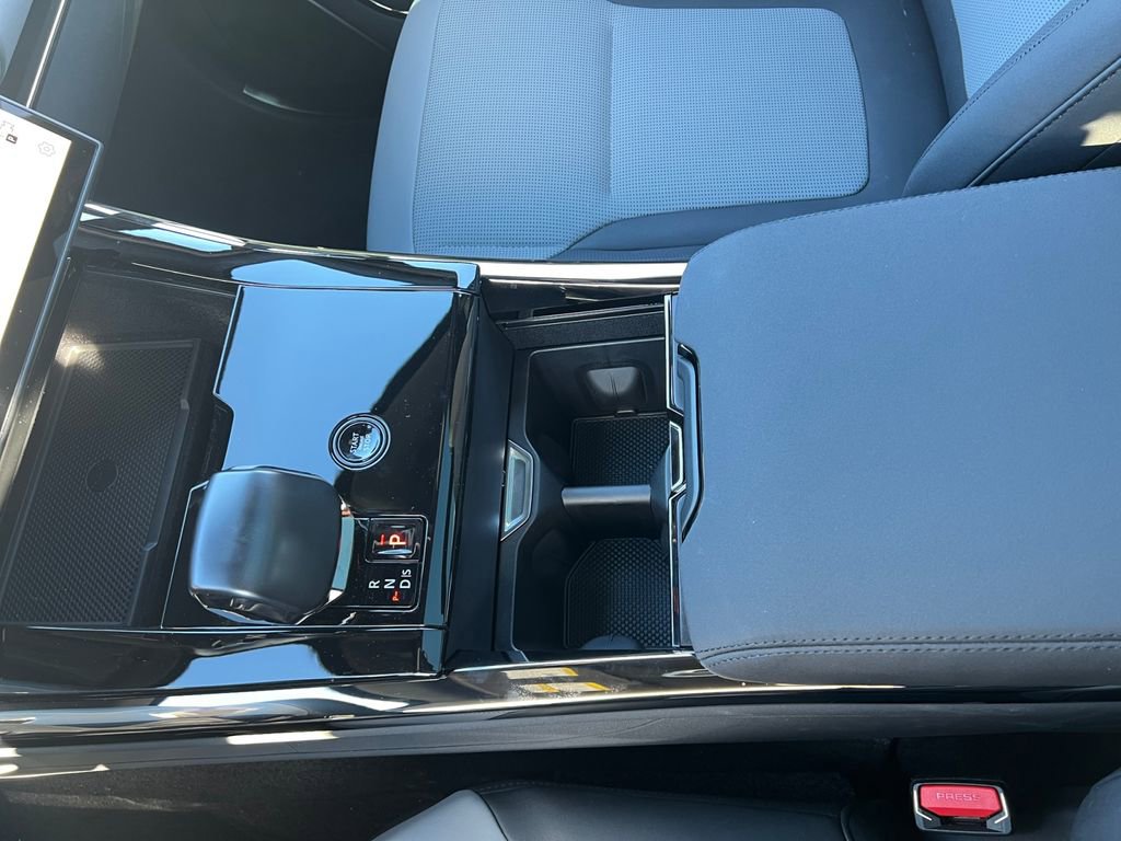 New 2025 Land Rover Range Rover Sport SV Edition Two image 18