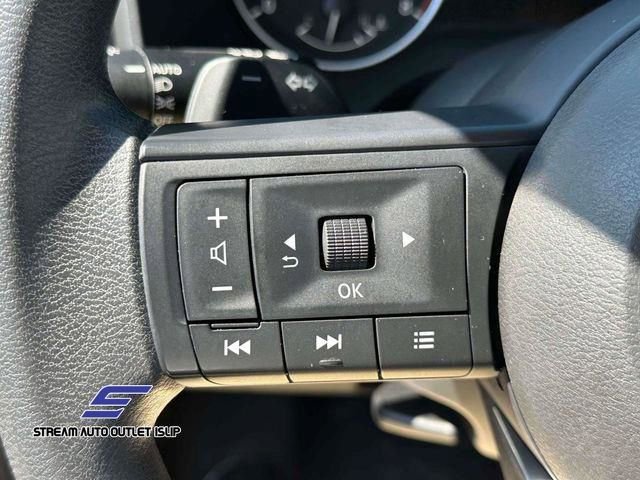 Used 2024 Nissan Rogue SV image 24