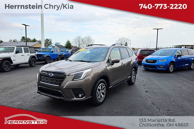 Used 2024 Subaru Forester Premium AWD/4WD image 3