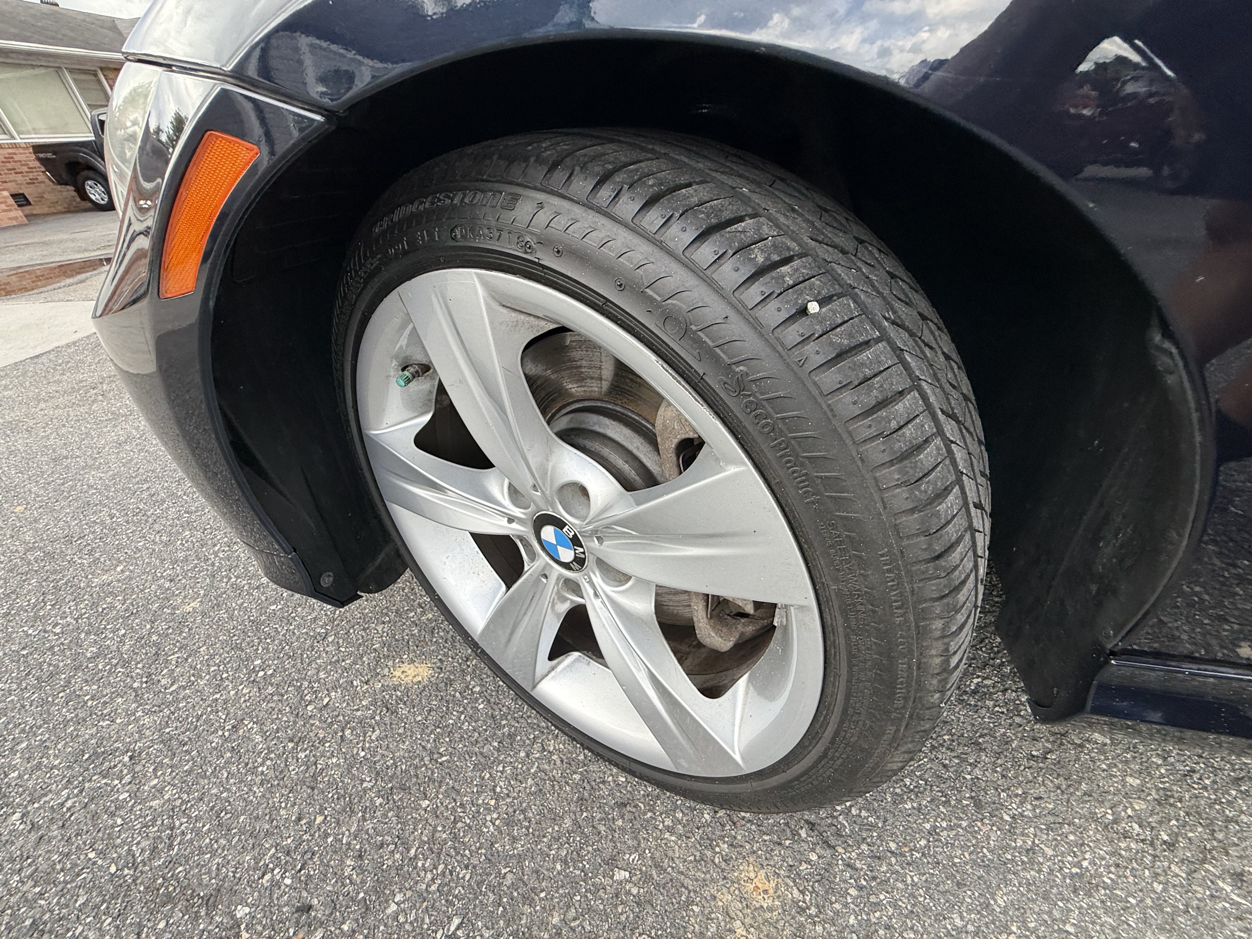 Used 2010 BMW 335i Sedan RWD image 23