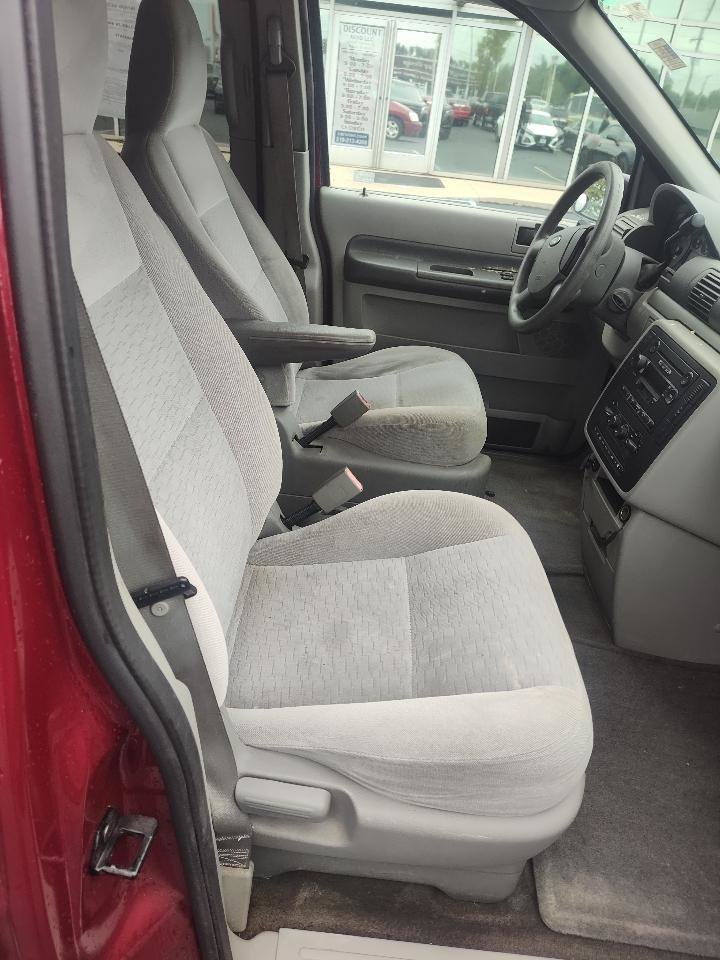 Used 2005 Ford Freestar SE FWD image 14