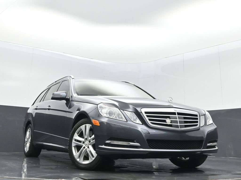 Used 2011 Mercedes-Benz E 350 4MATIC Wagon image 29