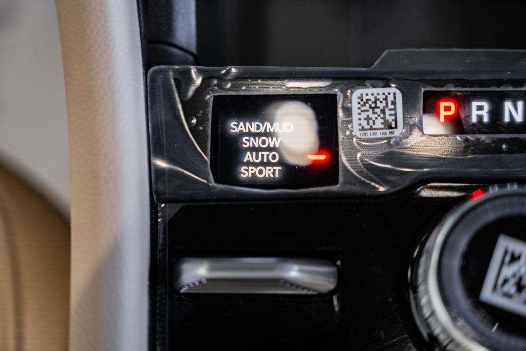 New 2025 Jeep Grand Cherokee Limited w/ Luxury Tech Group II image 26