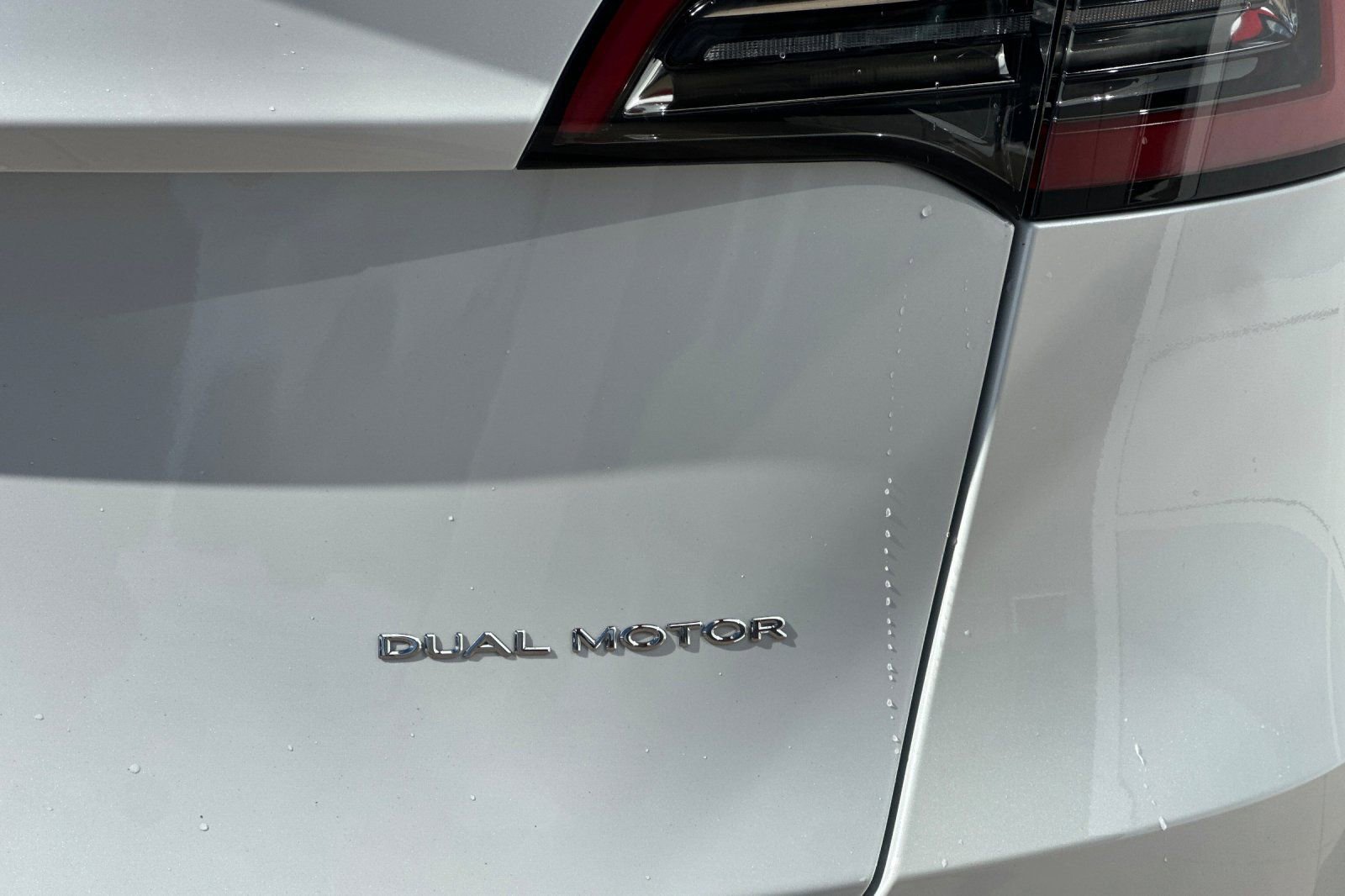 Used 2023 Tesla Model Y Long Range image 33