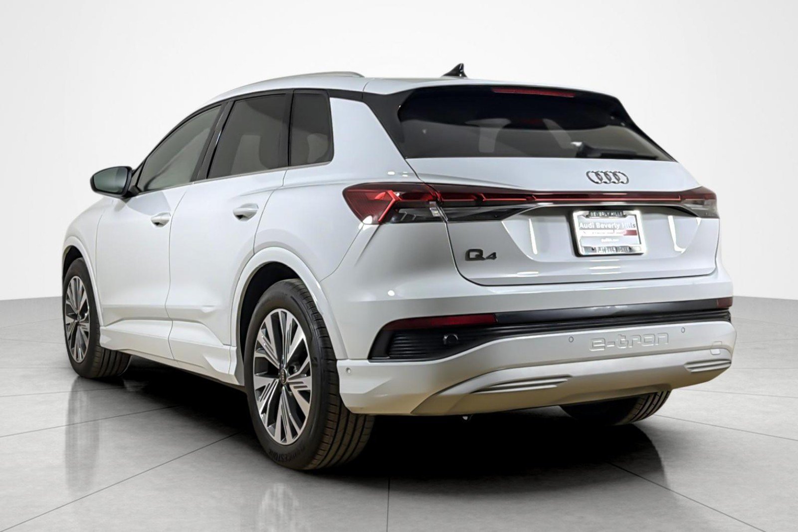 Certified 2023 Audi Q4 e-tron Premium Plus w/ Premium Plus RWD image 3