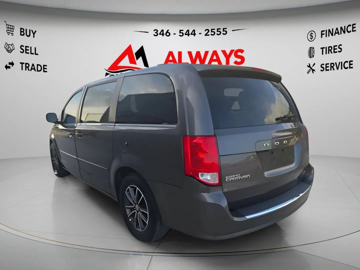 Used 2017 Dodge Grand Caravan SXT FWD image 23