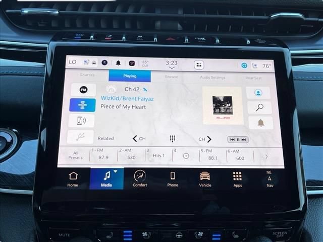 New 2024 Jeep Grand Cherokee Trailhawk w/ Advanced Protech Group II AWD/4WD image 16