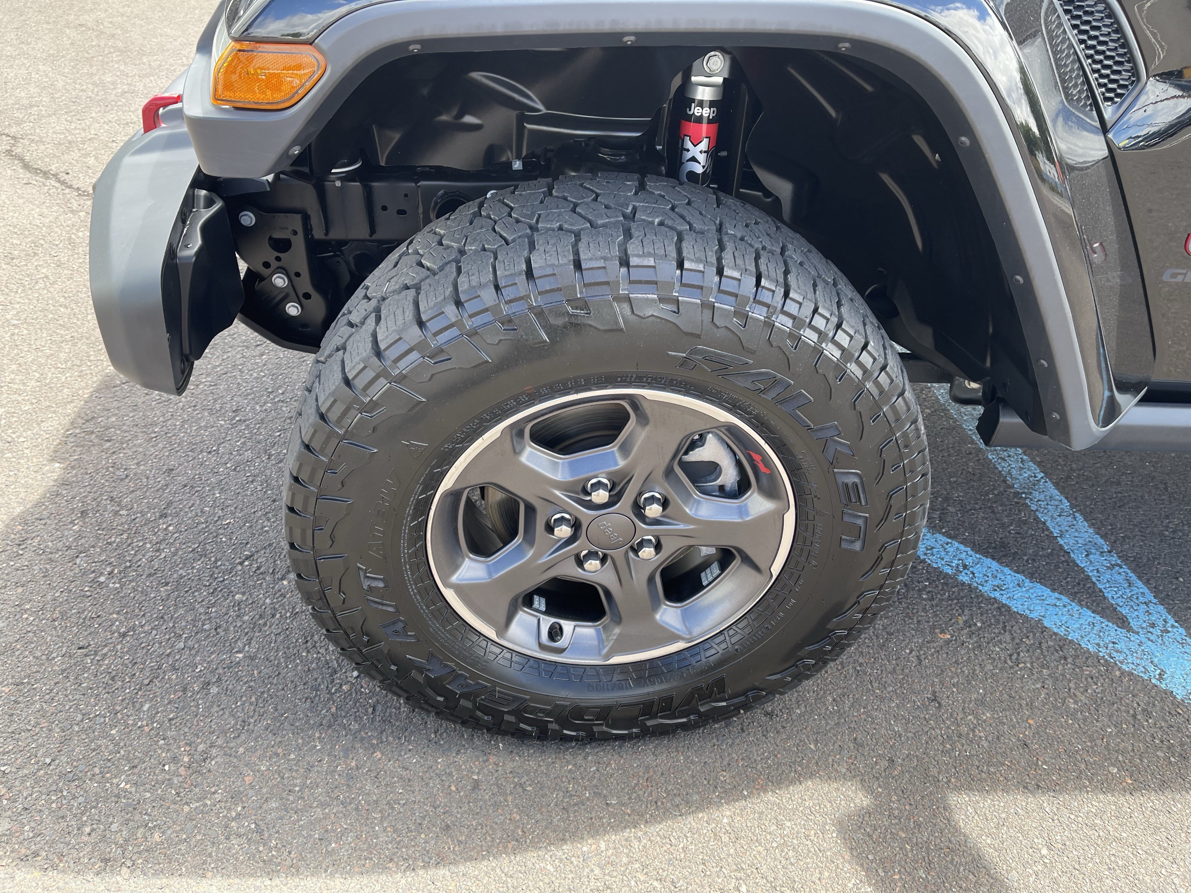 Used 2020 Jeep Gladiator Rubicon AWD/4WD image 9