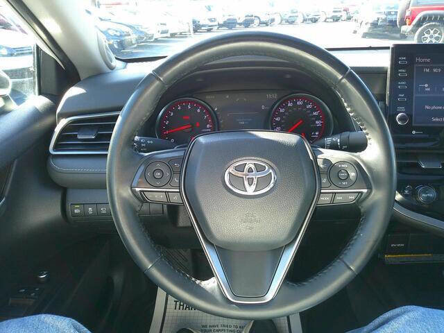 Used 2021 Toyota Camry XSE w/ Navigation Package image 16
