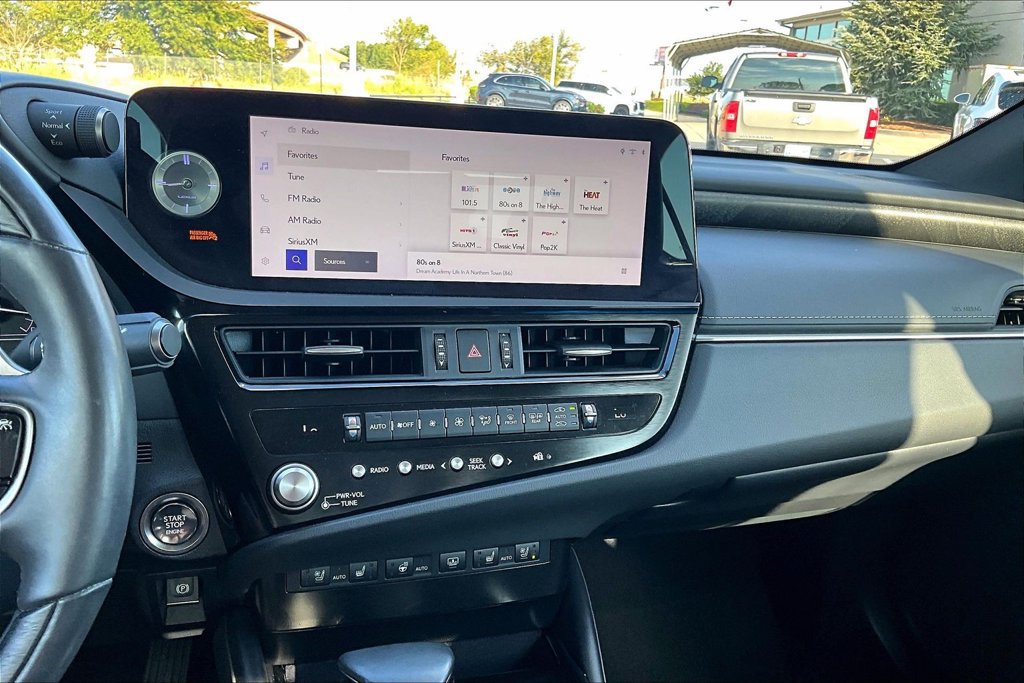 Used 2024 Lexus ES 350 w/ Technology Package FWD image 22
