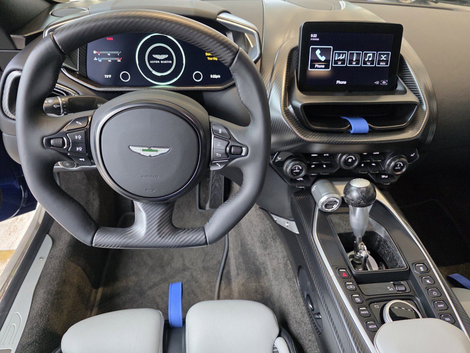 Used 2024 Aston Martin Valour Coupe image 9