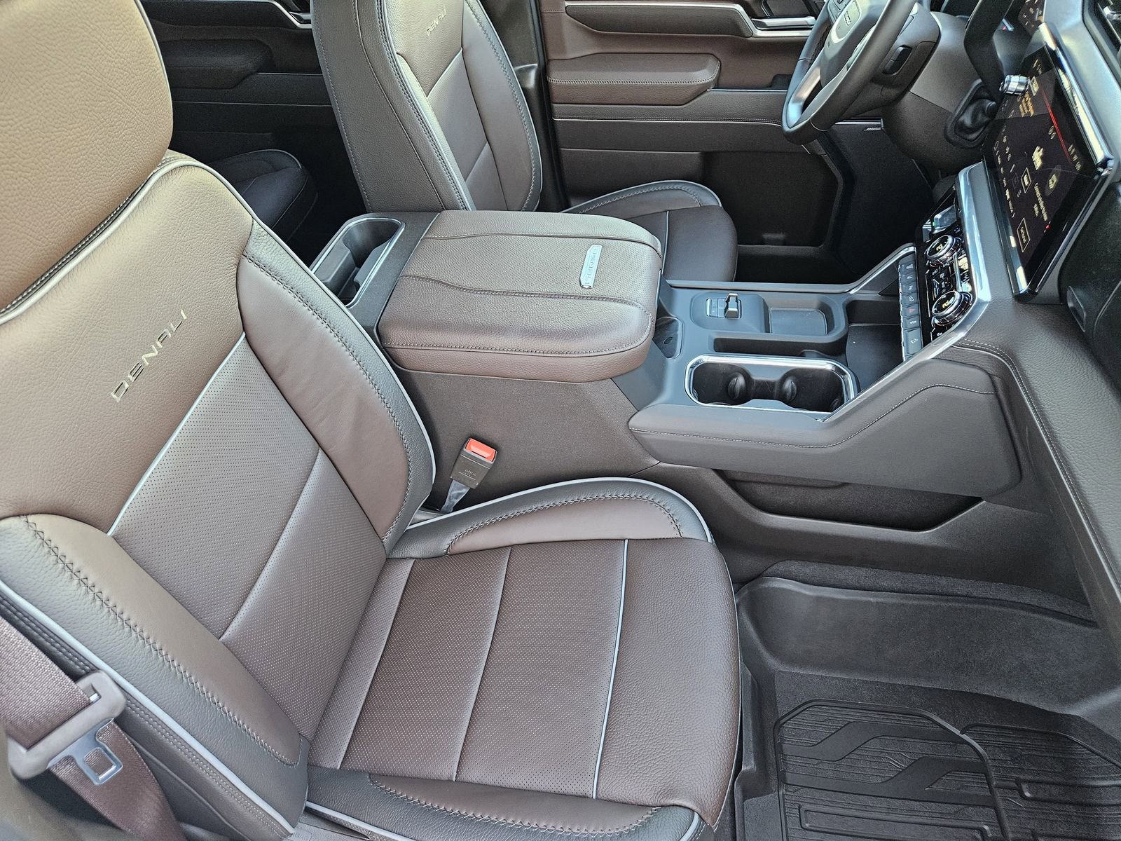 Used 2026 GMC Sierra 2500 Denali w/ Denali Reserve Package image 20