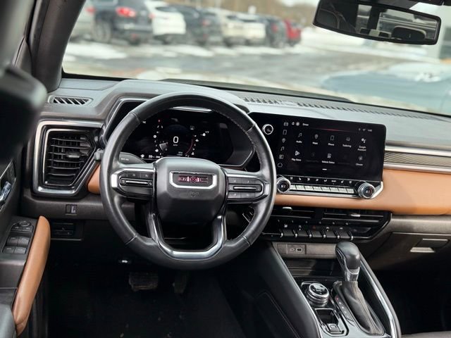 Used 2023 GMC Canyon AT4 w/ AT4 Premium Package image 8