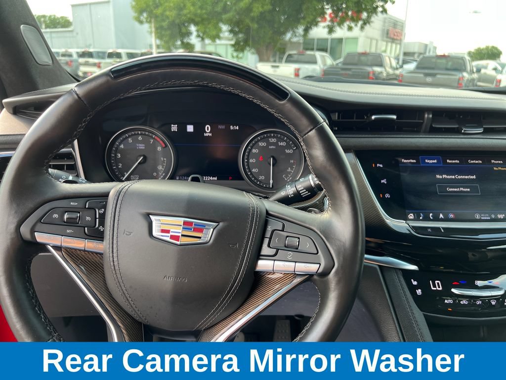 Used 2025 Cadillac XT6 Premium Luxury w/ Platinum Package AWD/4WD image 14