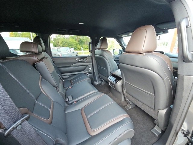 New 2026 Nissan Armada SL image 33