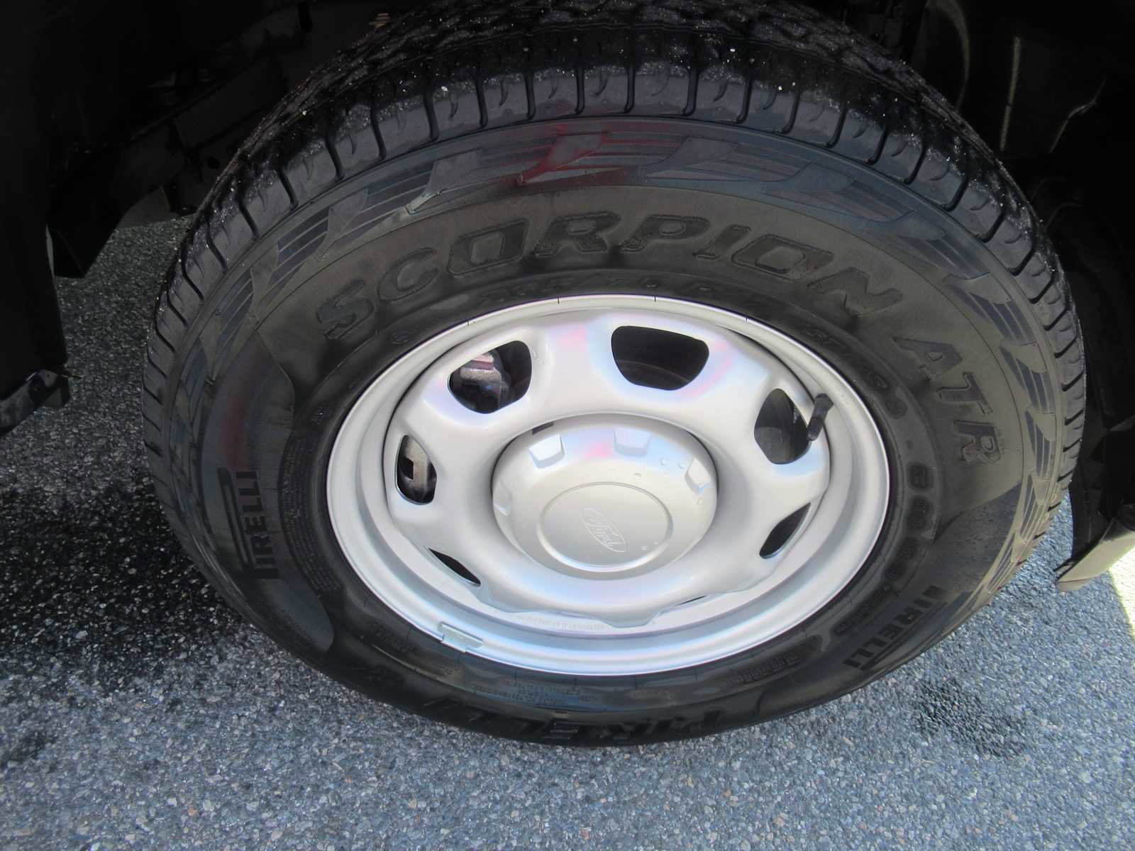 Used 2022 Ford F150 XL w/ Trailer Tow Package image 12