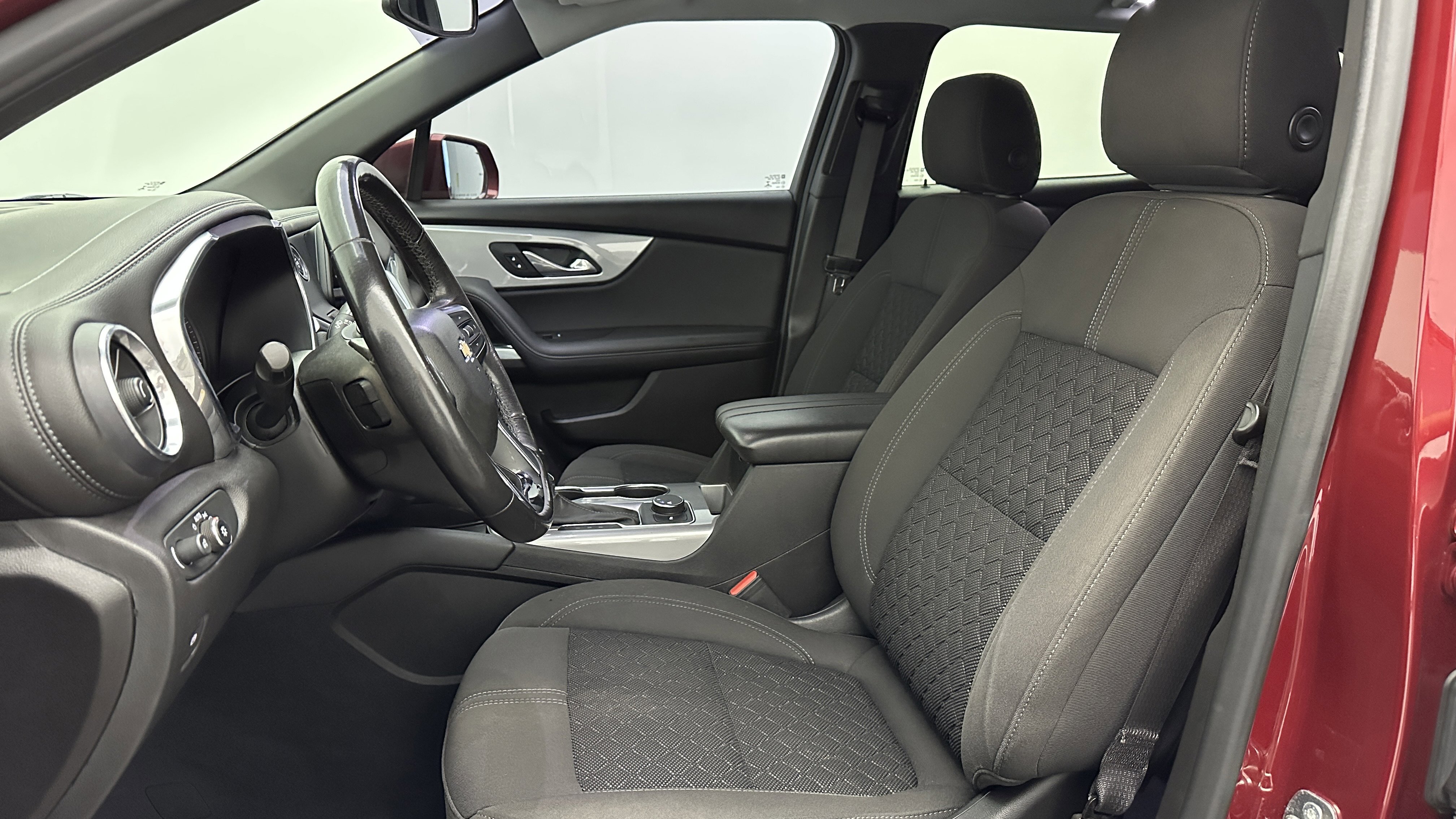 Used 2019 Chevrolet Blazer LT image 12