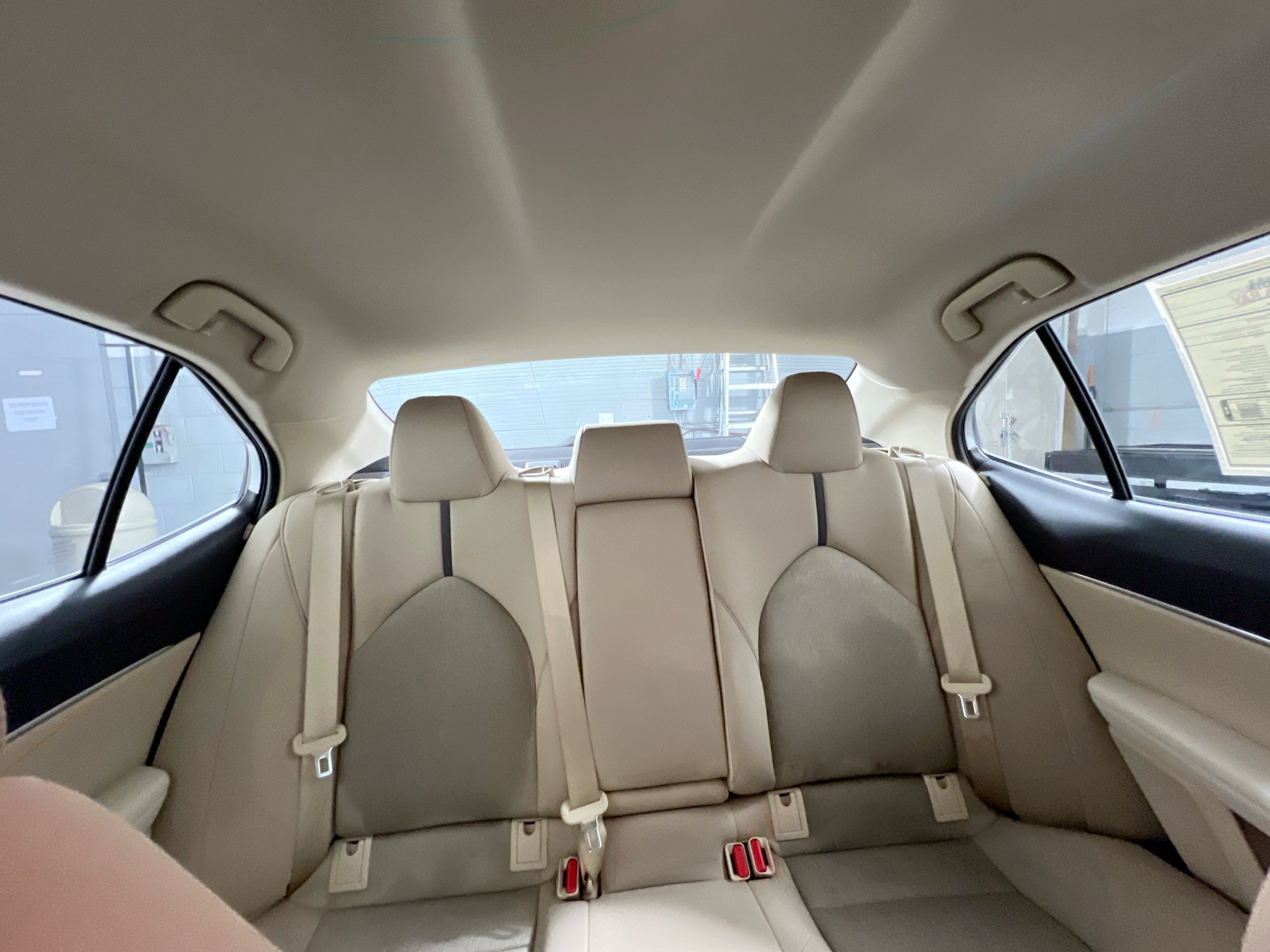 Used 2024 Toyota Camry LE FWD image 32