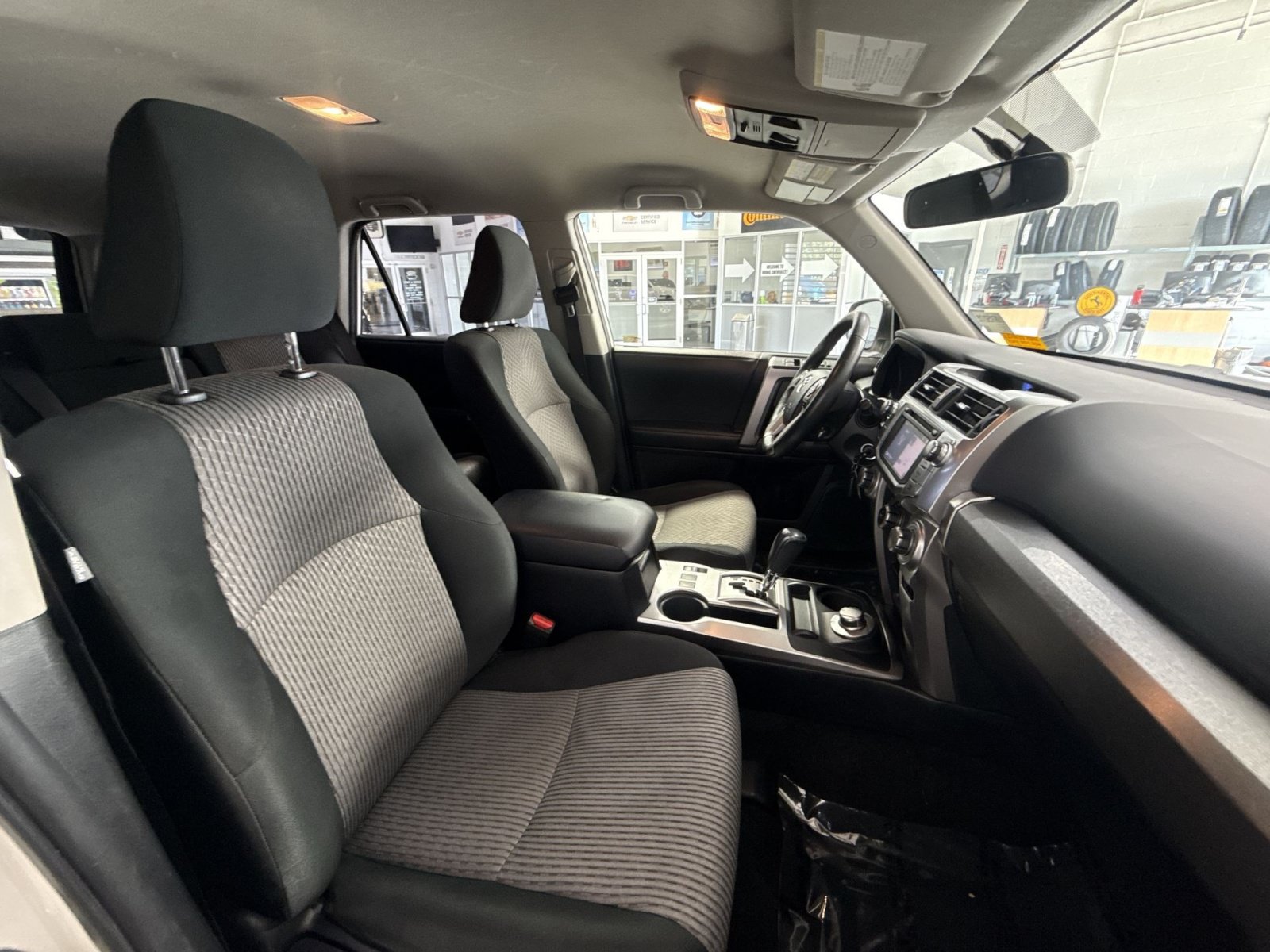 Used 2019 Toyota 4Runner SR5 AWD/4WD image 27