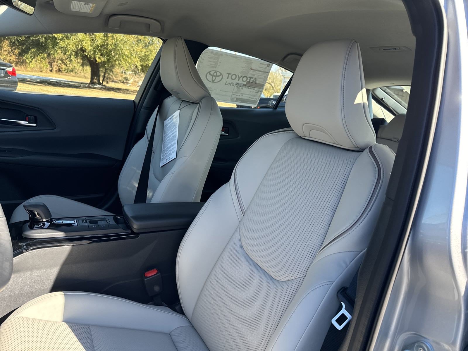 New 2024 Toyota Prius XLE FWD image 14
