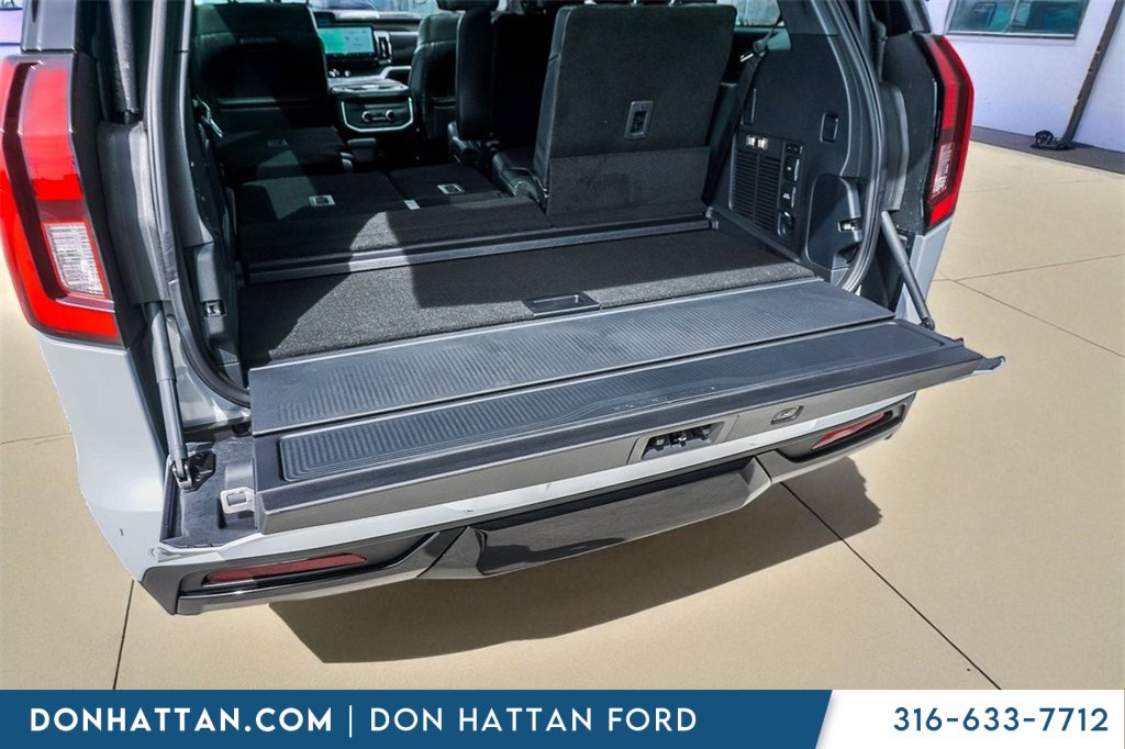 New 2025 Ford Expedition Platinum image 39