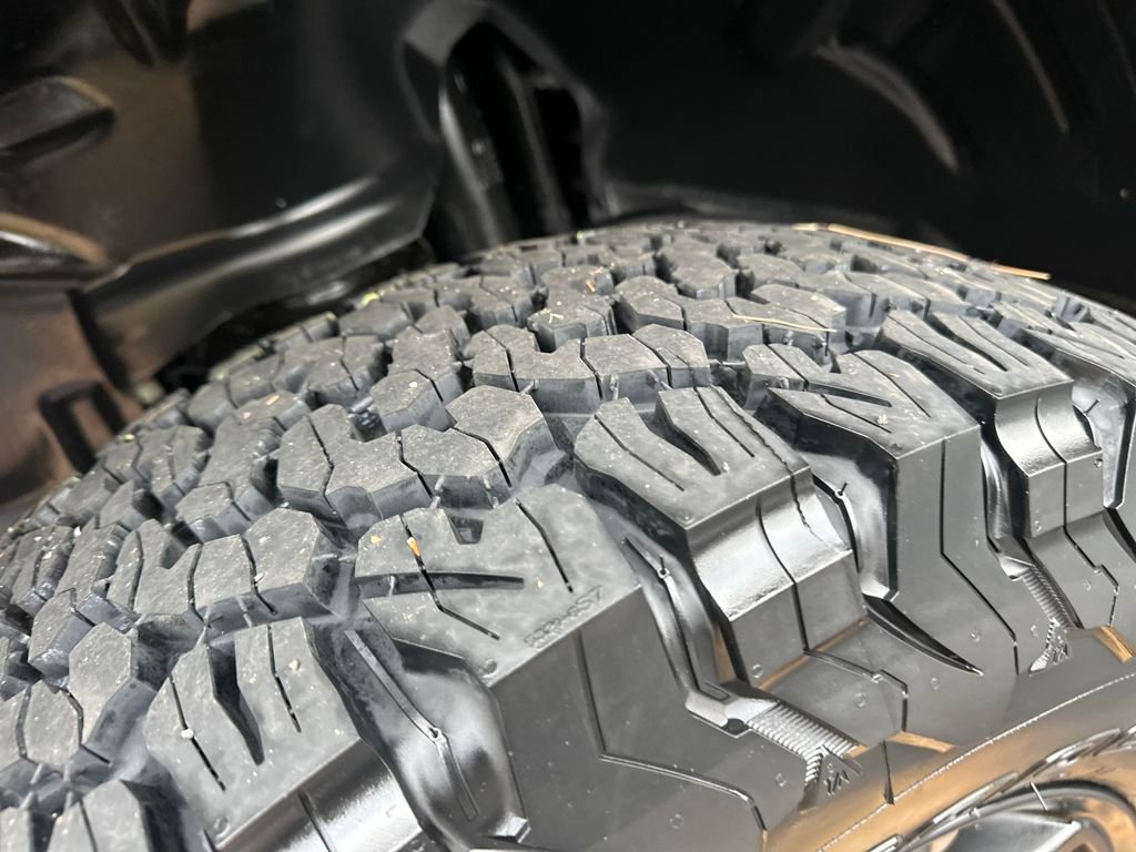 Used 2024 Jeep Wrangler Unlimited AWD/4WD image 14