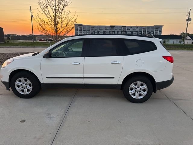 Used 2011 Chevrolet Traverse LS AWD/4WD image 6