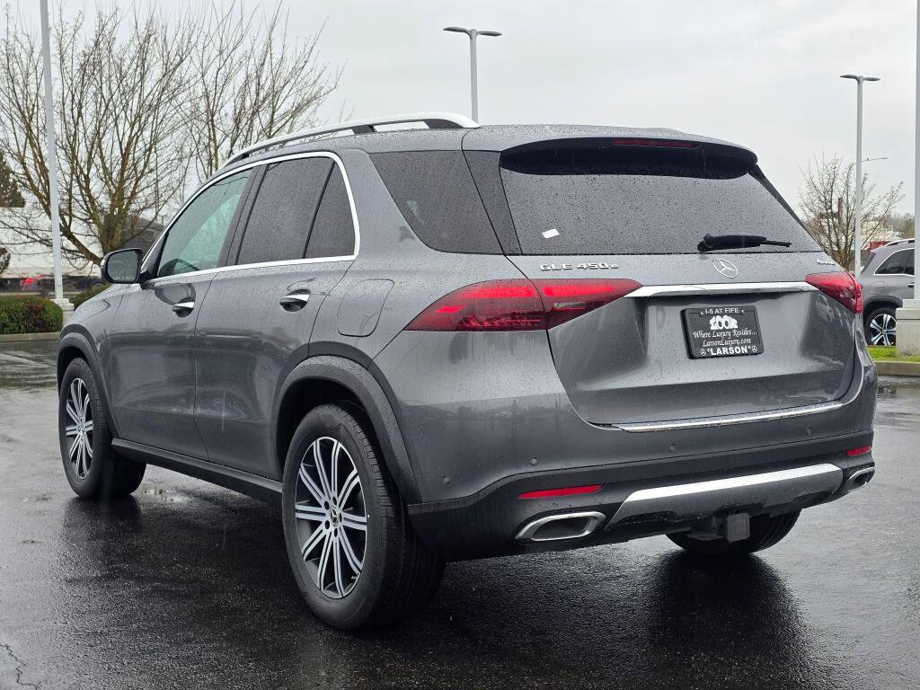 Used 2025 Mercedes-Benz GLE 450e 4MATIC image 4