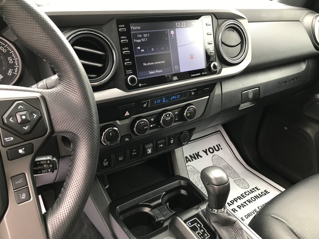 Used 2022 Toyota Tacoma TRD Off-Road w/ TRD Premium Off Road Package AWD/4WD image 17