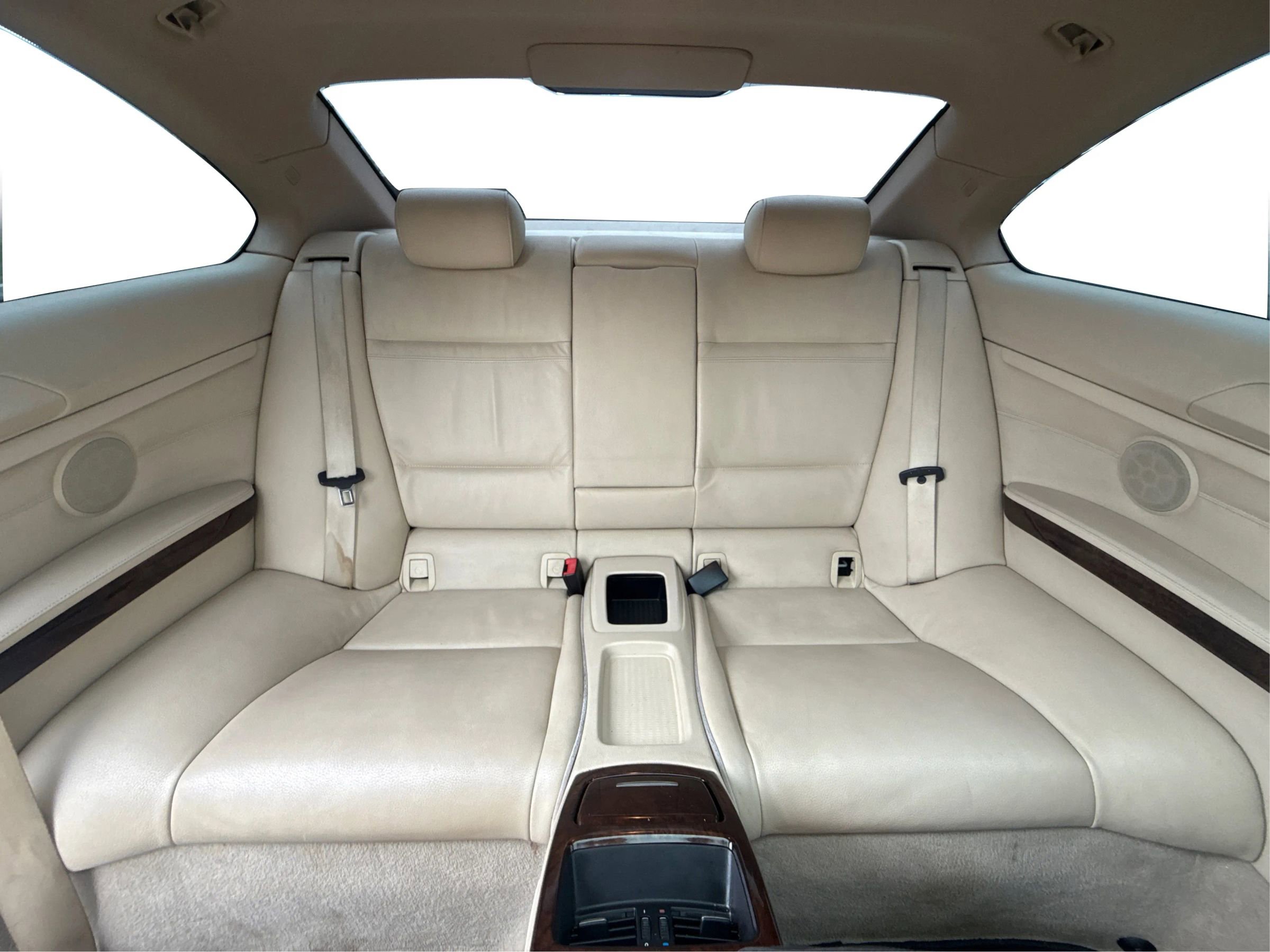 Used 2010 BMW 335i xDrive Coupe image 27