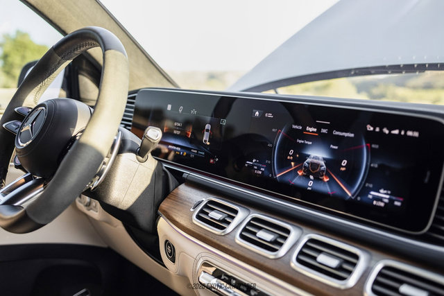 Used 2025 Mercedes-Benz GLE 63 AMG S image 53