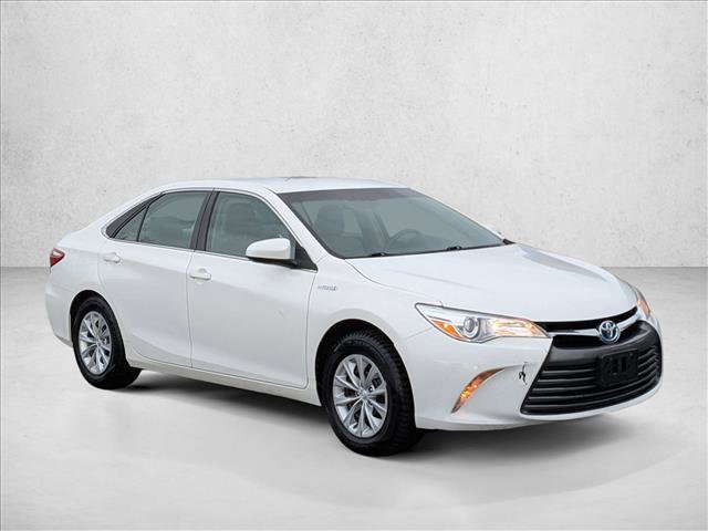 Used 2017 Toyota Camry LE image 3